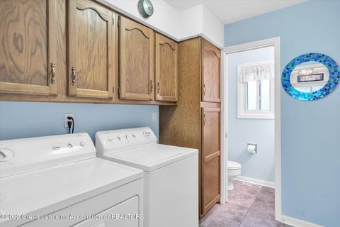 1545 E Stoll Rd, Lansing, MI 48906 photo 19