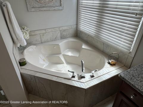 338 Sylvan Dr, Canton, MI 48188 photo 33