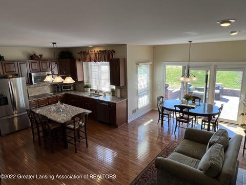 338 Sylvan Dr, Canton, MI 48188 photo 5