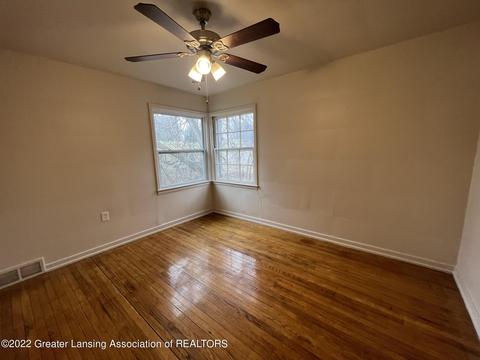 1518 Ormond St, Lansing, MI 48906 photo 15