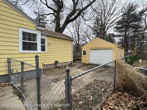 1518 Ormond St, Lansing, MI 48906 photo 22