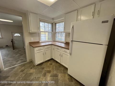 1518 Ormond St, Lansing, MI 48906 photo 11