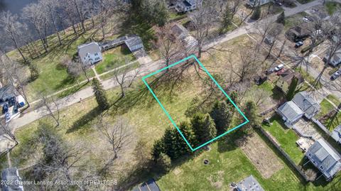 908 Chester St, Eaton Rapids, MI 48827