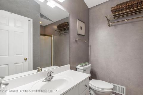 13850 G K Dr, Bath, MI 48808 photo 27