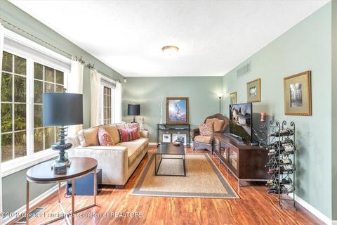 13850 G K Dr, Bath, MI 48808 photo 11