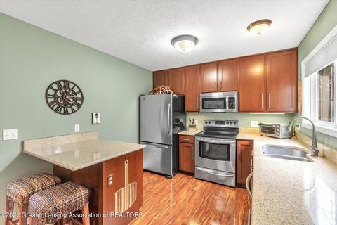 13850 G K Dr, Bath, MI 48808 photo 9