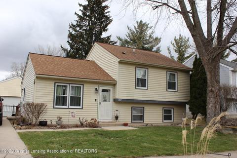 207 E Claremore Dr, Lansing, MI 48911 photo 1