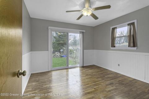 1782 Michael St, Haslett, MI 48840 photo 15