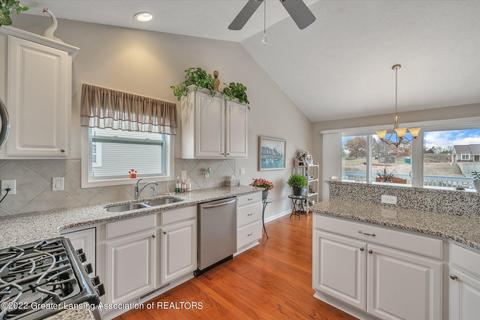 1217 Lobelia Ln, Dewitt, MI 48820 photo 12