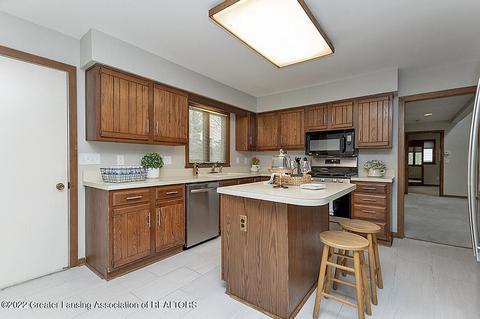 3233 Tecumseh River Rd, Lansing, MI 48906 photo 14