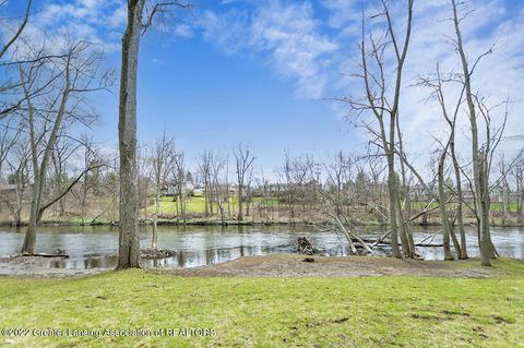 3233 Tecumseh River Rd, Lansing, MI 48906 photo 35