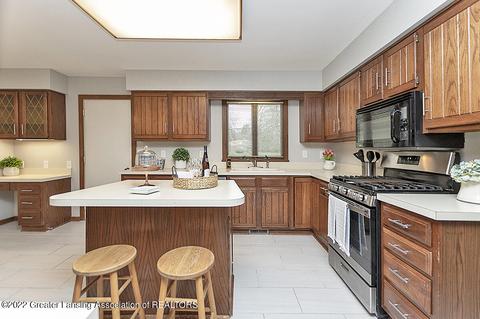 3233 Tecumseh River Rd, Lansing, MI 48906 photo 10
