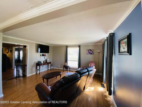 524 S Oak St, Maple Rapids, MI 48853 photo 10