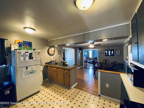 524 S Oak St, Maple Rapids, MI 48853 photo 12