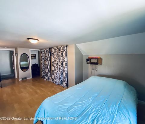 524 S Oak St, Maple Rapids, MI 48853 photo 17