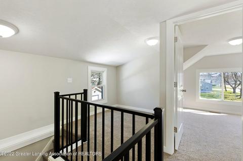 314 N Logan St, Dewitt, MI 48820 photo 18