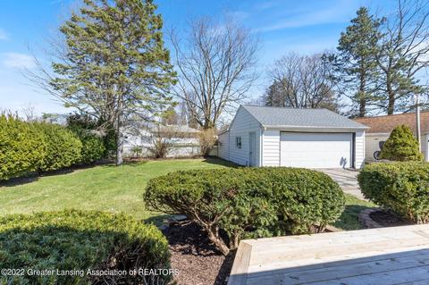 314 N Logan St, Dewitt, MI 48820 photo 32
