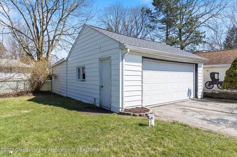 314 N Logan St, Dewitt, MI 48820 photo 30