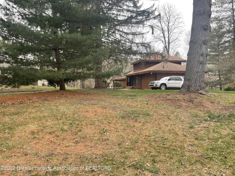 4609 Chippewa Dr, Okemos, MI 48864 photo 1
