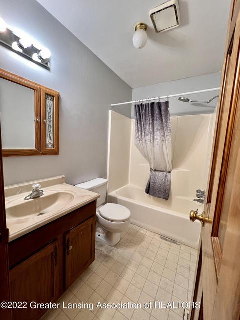 904 Wilson St, Dewitt, MI 48820 photo 28