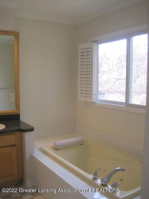 1600 Downing St, Haslett, MI 48840 photo 27