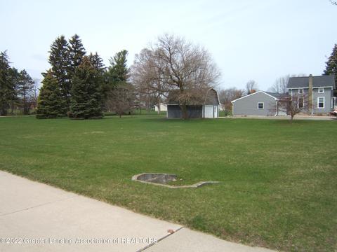 209 E Townsend Rd, Saint Johns, MI 48879 photo 1