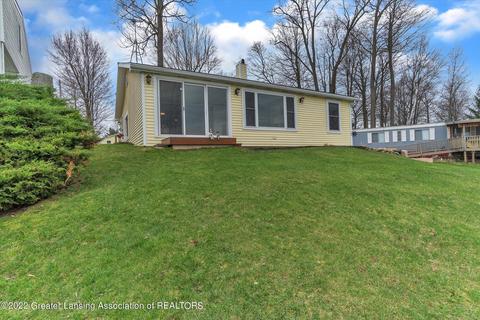 361 SW Dickerson Vw, Stanton, MI 48888 photo 3