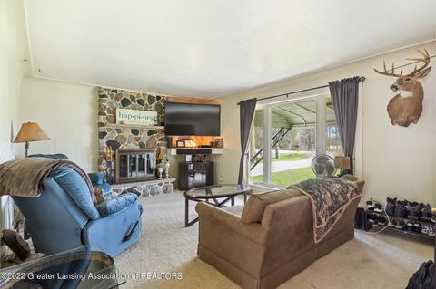 1600 W Solon Rd, Dewitt, MI 48820 photo 3
