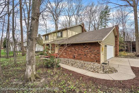 3885 Binghampton Dr, Okemos, MI 48864 photo 2