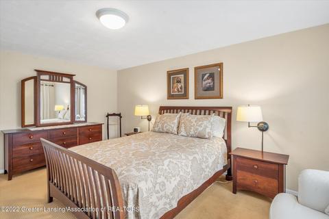 3885 Binghampton Dr, Okemos, MI 48864 photo 21