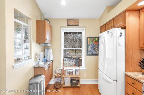 15083 Classic Dr, Bath, MI 48808 photo 6