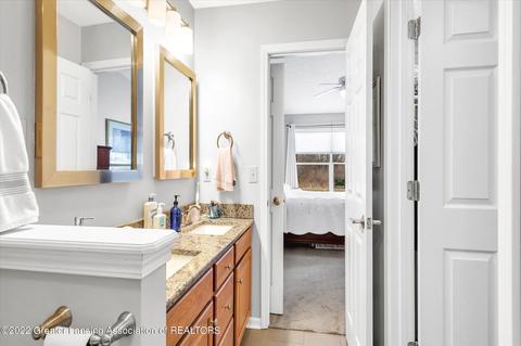 15083 Classic Dr, Bath, MI 48808 photo 22