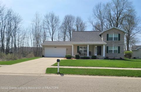 8796 Jacaranda Dr, Dimondale, MI 48821 photo 2