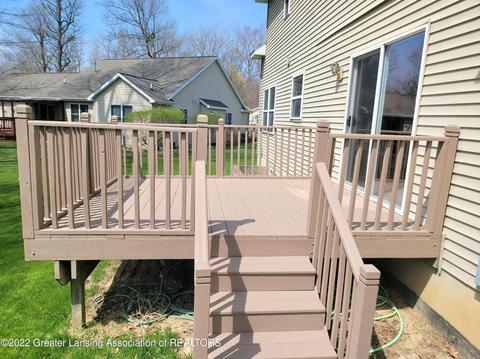 8796 Jacaranda Dr, Dimondale, MI 48821 photo 9