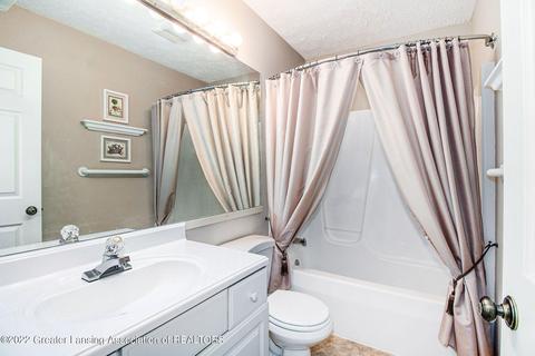12727 Isle Royale Dr, Dewitt, MI 48820 photo 22