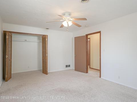 323 E Potter Ave, Lansing, MI 48910 photo 8