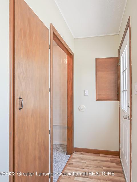 323 E Potter Ave, Lansing, MI 48910 photo 16