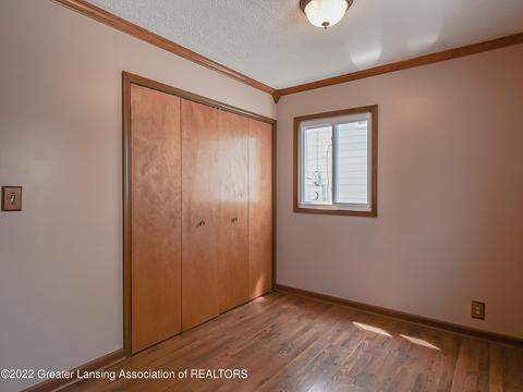 323 E Potter Ave, Lansing, MI 48910 photo 12