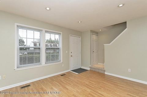 6331 Beechfield Dr # 42, Lansing, MI 48911 photo 4