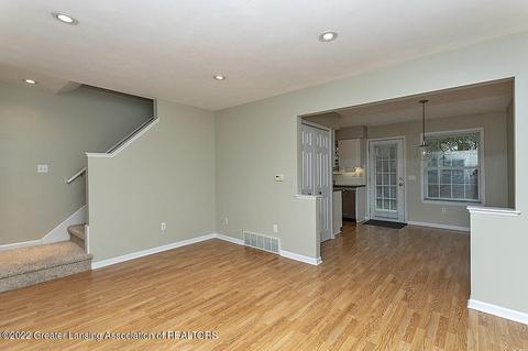 6331 Beechfield Dr # 42, Lansing, MI 48911 photo 6