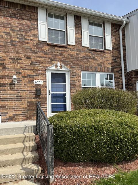 6331 Beechfield Dr # 42, Lansing, MI 48911 photo 2