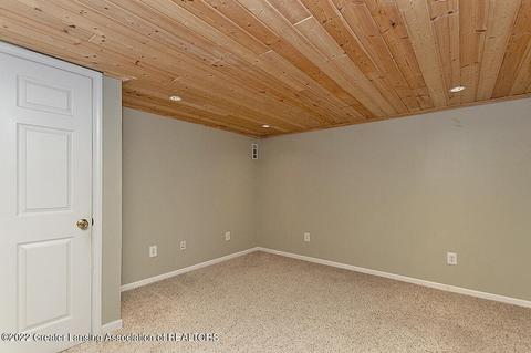 6331 Beechfield Dr # 42, Lansing, MI 48911 photo 17