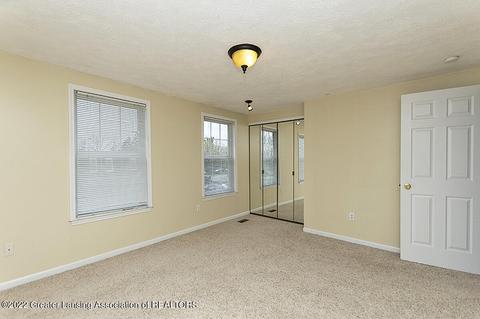 6331 Beechfield Dr # 42, Lansing, MI 48911 photo 12