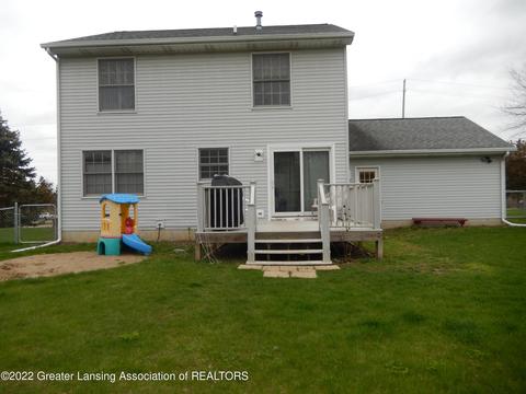 2350 Pine Tree Rd, Holt, MI 48842 photo 4