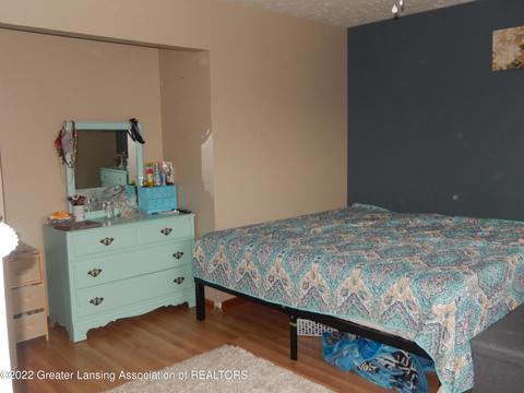 2350 Pine Tree Rd, Holt, MI 48842 photo 6