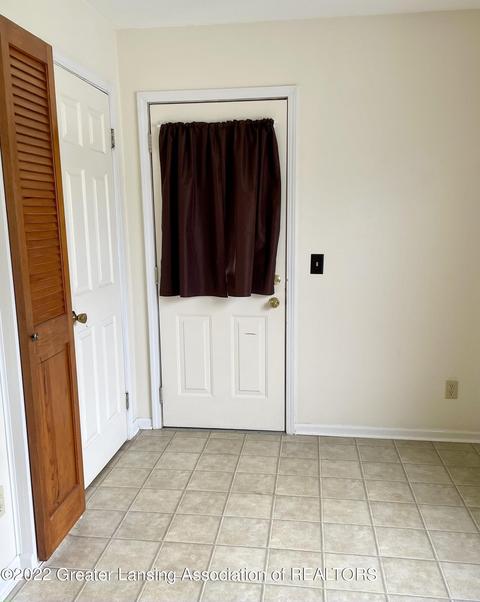 522 Maplehill Ave, Lansing, MI 48910 photo 9