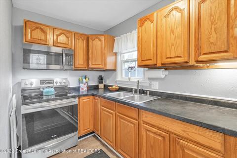1920 S Devonshire Ave, Lansing, MI 48910 photo 12