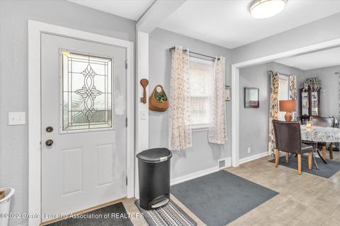 1920 S Devonshire Ave, Lansing, MI 48910 photo 9