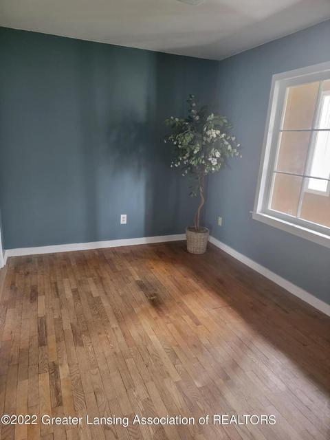 545 Hunter Blvd, Lansing, MI 48910 photo 29
