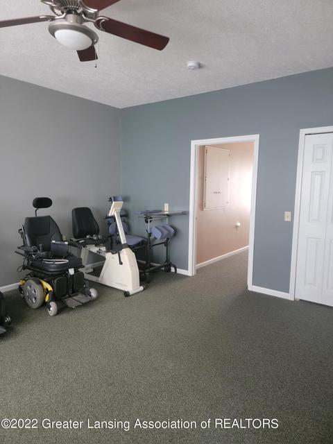 545 Hunter Blvd, Lansing, MI 48910 photo 19